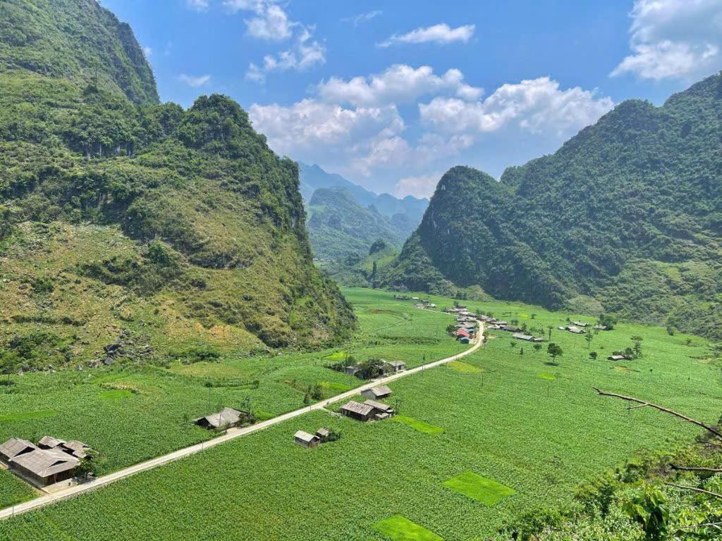 Thuy Anh Hotel ハザン エクステリア 写真